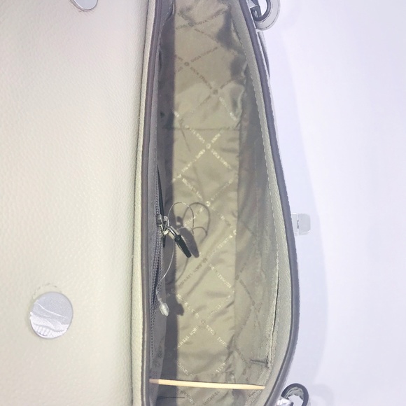 Michael Kors Cassie Large TH Satchel Wallet Set - Picture 6 of 8